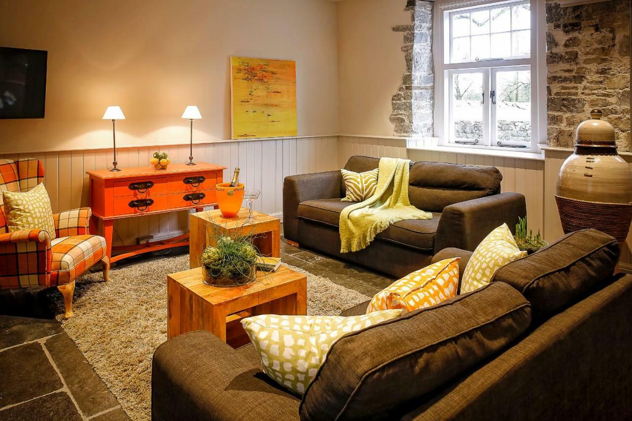 Gileston Manor-Self Catering Apartment Saint Athans Bagian luar foto