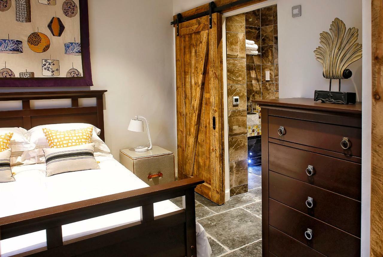 Gileston Manor-Self Catering Apartment Saint Athans Bagian luar foto